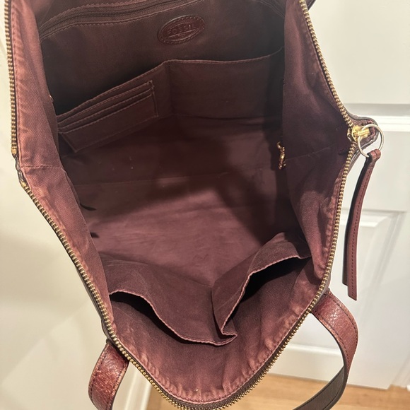Fossil Dark Reddish Brown Leather Tote Bag - Picture 4 of 4